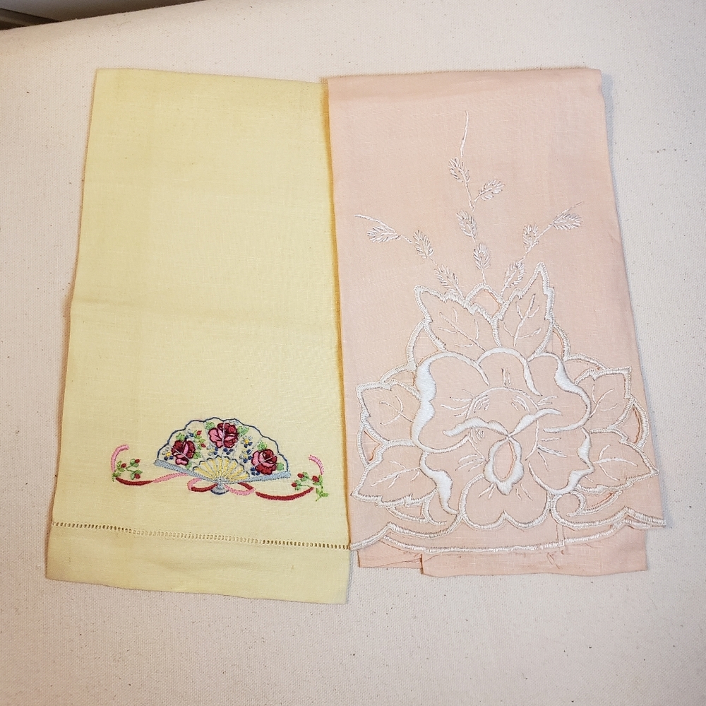 2 vintage linen tea towels